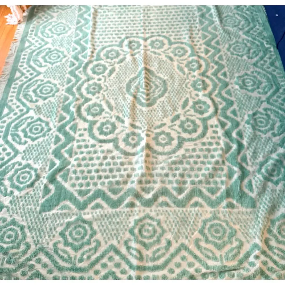 Vintage Mint Green Woven Chenille Bedspread 76x101 Mid Century Tufted Medallion